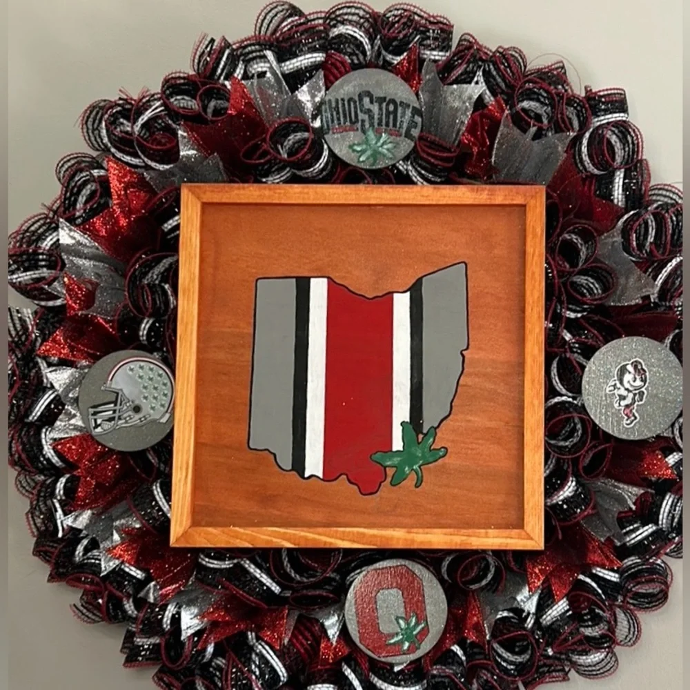 18” Hand crafted Ohio State Buckeyes Wreath
